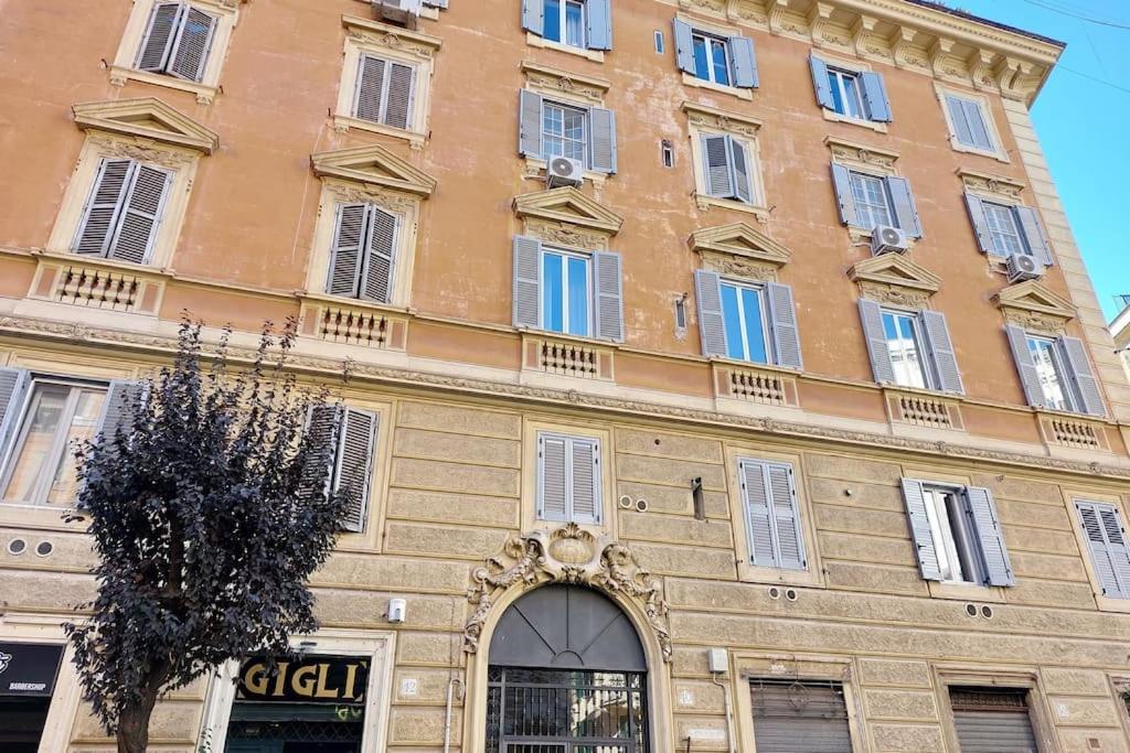 Vatican Luxury Roma